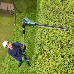 Bosch Power For All 18V 450mm UniversalHedgePole 18 Cordless Hedge Trimmer 6 Bosch Power For All 18V 450mm UniversalHedgePole 18 Cordless Hedge Trimmer -Garden Care Shop bosch power for all 18v 450mm universalhedgepole 18 cordless hedge trimmer3165140888073 05i bq