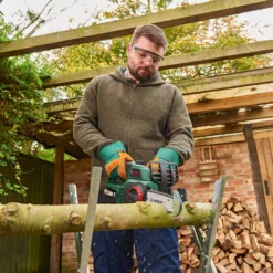 Bosch Power For All UniversalChain18 Cordless Chainsaw -Garden Care Shop bosch power for all universalchain18 cordless chainsaw3165140925662 05bq