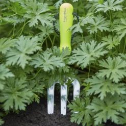 Burgon & Ball Yellow Hand Fork -Garden Care Shop burgon ball yellow hand fork5019360013136 01i bq