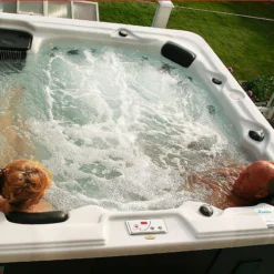 Canadian Spa Toronto Special Edition 6 Person Hot Tub -Garden Care Shop canadian spa toronto special edition 6 person hot tub0708296543088 03i bq