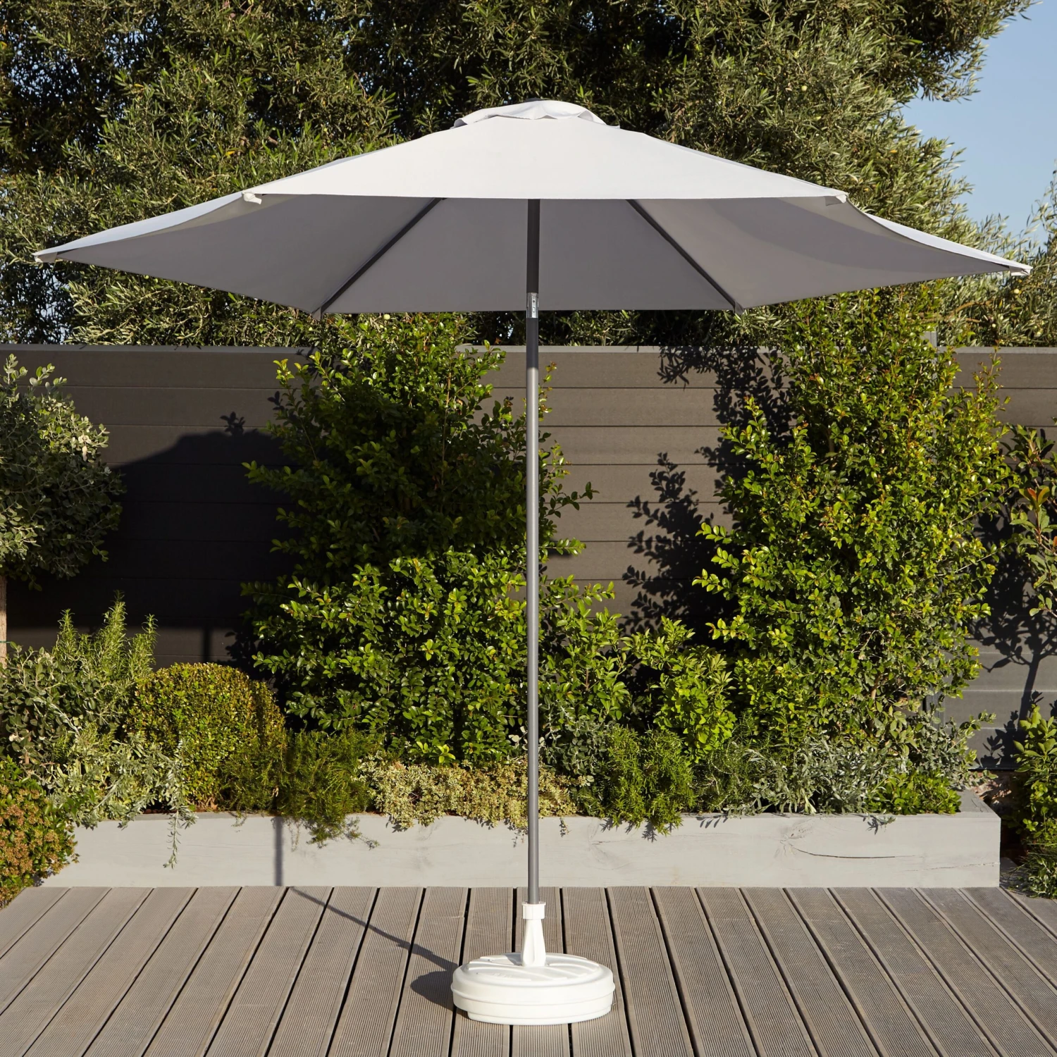 Eda White Parasol Base 0.74kg 2 Eda White Parasol Base 0.74kg - Image 2