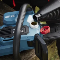 Erbauer ECSG18-Li 18V Cordless 300mm Chainsaw -Garden Care Shop erbauer ecsg18 li 18v cordless 300mm chainsaw5059340463117 09i