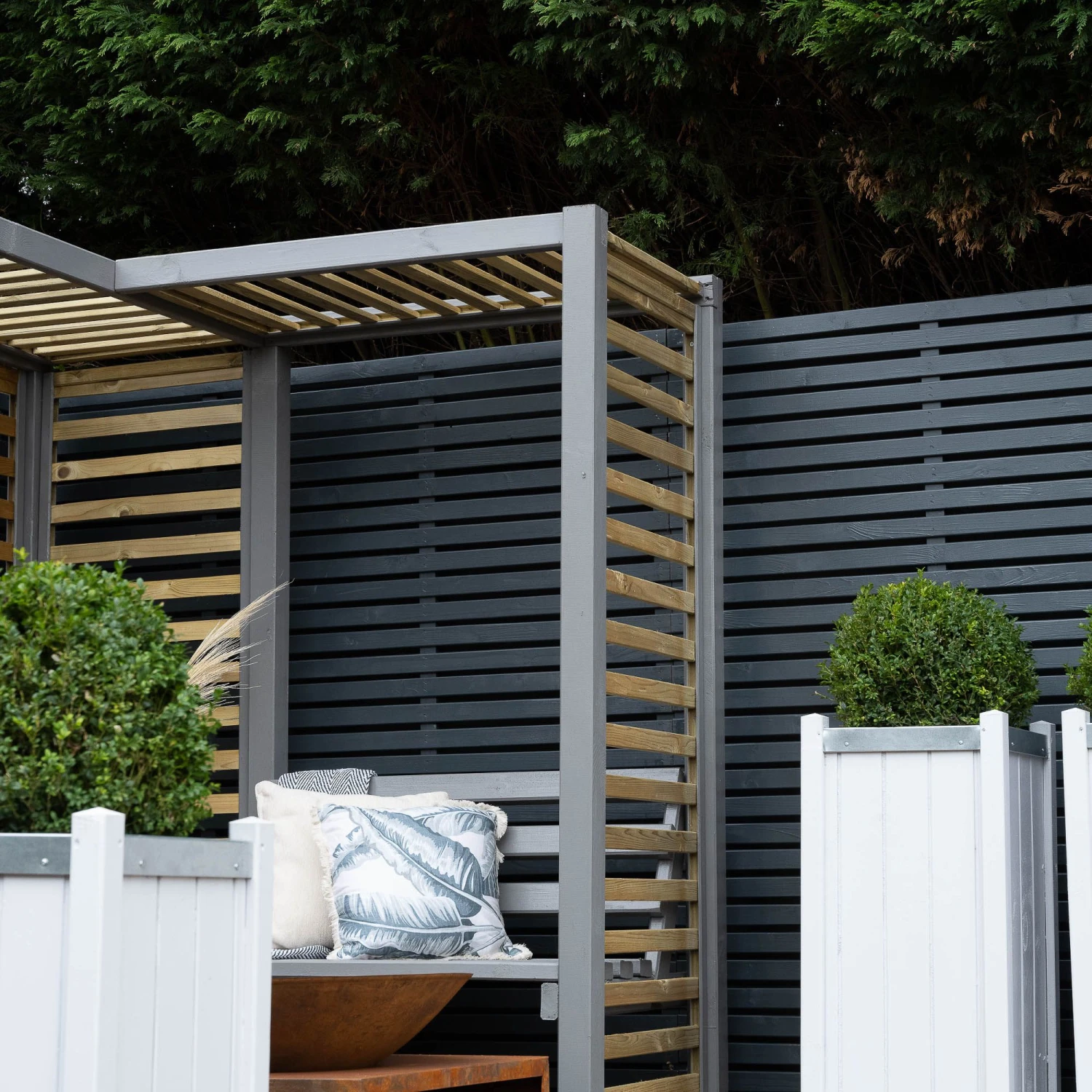 Forest Firenze Corner Arbour, (H)1970mm (W)1800mm (D)1800mm - Assembly Required 8 Forest Firenze Corner Arbour, (H)1970mm (W)1800mm (D)1800mm - Assembly Required - Image 8