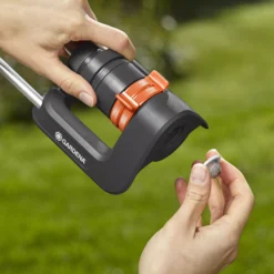 Gardena Aquaroll Oscillating Sprinkler -Garden Care Shop gardena aquaroll oscillating sprinkler4066407004160 36c bq