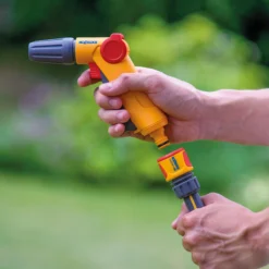 Hozelock 3 Function Hose Spray Gun -Garden Care Shop hozelock 3 function hose spray gun5010646062442 01i bq