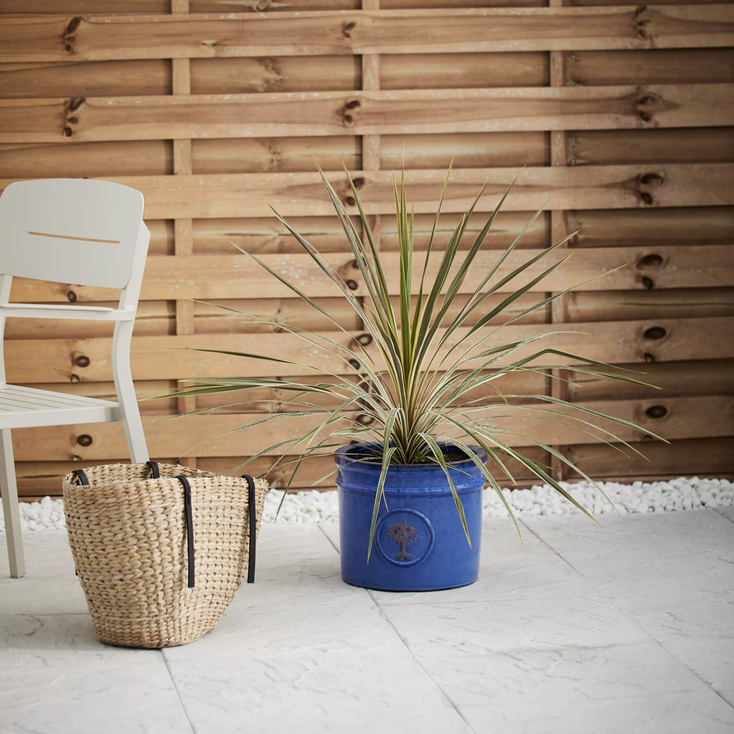 Verve Barcău Blue Ceramic Round Plant Pot (Dia)30cm 3 Verve Barcău Blue Ceramic Round Plant Pot (Dia)30cm - Image 3